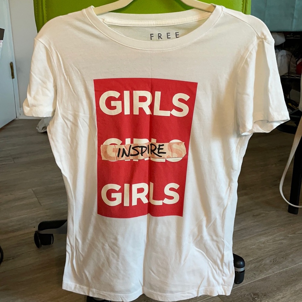 Women’s Graphic Tee
